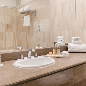 Habitación Adaptada para Personas de Movilidad Reducida con Cama King